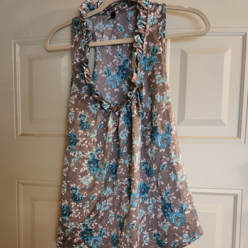 **Bundle 3 for $12** Lunatics Floral Ruffle Tank Top Size L